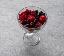 Ассорти сезонных ягод