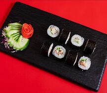 Ролл Унаги маки