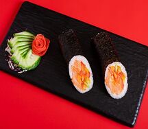 Буррито с лососем