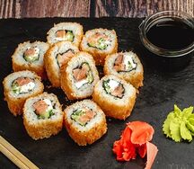 Горячий Ролл с Лососем 