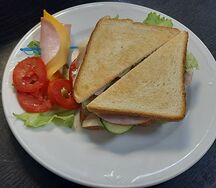 Клаб Сэндвич с ветчиной и сыром