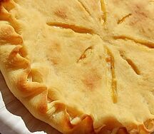 Осетинский пирог с говядиной (фиджин) 