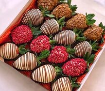 Клубника каприз в шоколаде