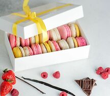 Набор макаронс фруктово-шоколадный