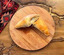 Хачапури гурийский с яйцом