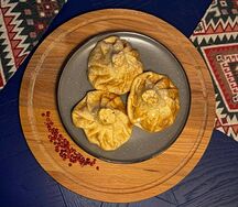 Хинкали с бараниной во фритюре