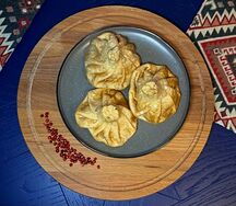 Хинкали с говядиной во фритюре