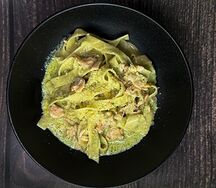 Феттуччине с лососем в сливочном соусе