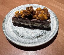 Чизкейк карамельный с арахисом 