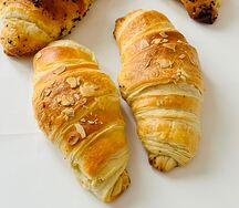 Миндальный круассан