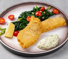 Треска со шпинатом и соусом тартар