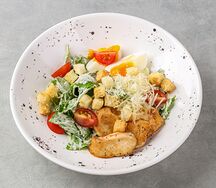 Цезарь с курицей