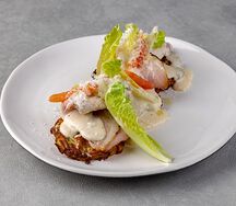 Драник с ветчиной котто и салатом романо