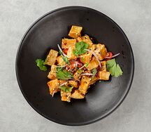 Салат с хрустящим баклажаном