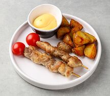 Шашлычок куриный с беби-картофелем