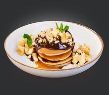 Шоколадно-карамельные панкейки веган