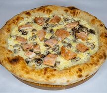 Пицца с курицей и грибами