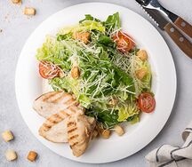 Цезарь с курицей