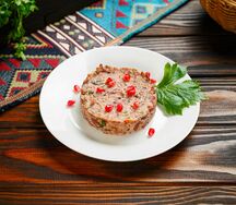 Лобио красное с орехами