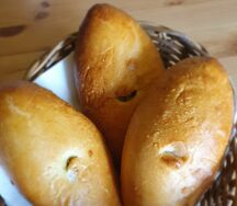 Пирожок с яблоком