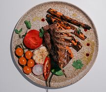 Каре ягнёнка с печеной морковью