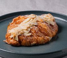 Круассан Миндальный