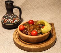 Свинина с грибами в соусе барбекю