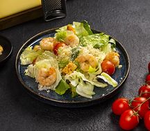 Салат Цезарь с креветками