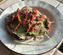 Брускетта с пастрами