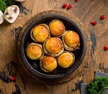 Грибы с мясом на кеци