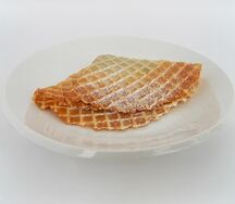 Мягкая вафля с малиновым конфитюром