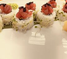 Фирменный ролл Sea yammy