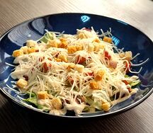 Цезарь с курицей