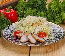 Цезарь с курицей