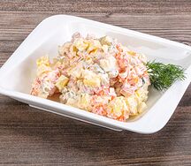 Оливье с колбасой