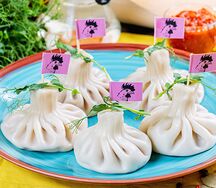 Хинкали с курицей Том ям