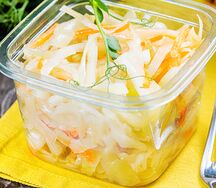 Салат с капустой
