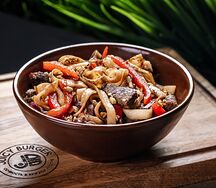 Wok Лапша удон с говядиной