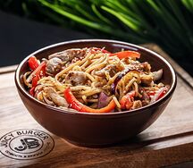 Wok Лапша яичная с курицей