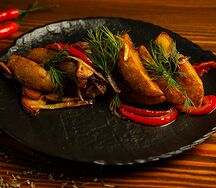 Жареный картофель с грибами