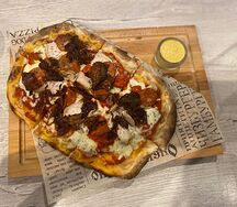 Римская пицца мясная