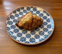 Круассан миндальный