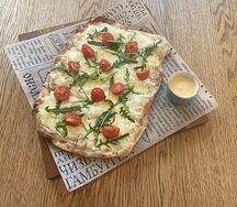 Римская пицца Четыре сыра