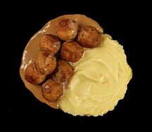 Фрикадельки мясные с пюре под соусом Демиглас