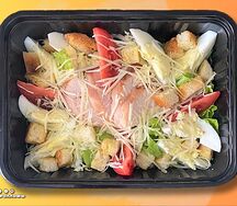 Салат Цезарь с копченой курицей
