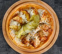 Батыр с курицей