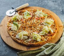 Пицца Цезарь с курицей