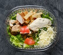 Салат Цезарь с курицей
