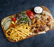 Гурме на тарелке Донер куриный