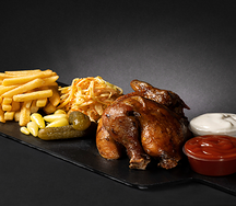 Целая курочка и картофель фри